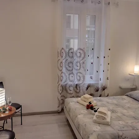 公寓 Casa Vacanze Andrea La Tua Base Per Visitare Il Mare Delle Cinque Terre 斯培西亚